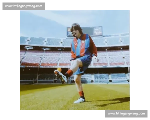 梅西萌娃力荐发带造型！长发飘逸成赛场新焦点